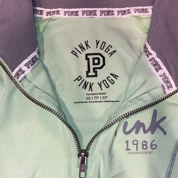 PINK QUARTER ZIP MINT GREEN YOGA SWEATER, LIKE NEW - Picture 3 of 3